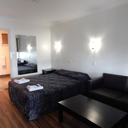Blackwater Hotel Motel Стая снимка