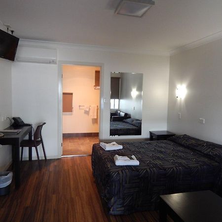 Blackwater Hotel Motel Екстериор снимка