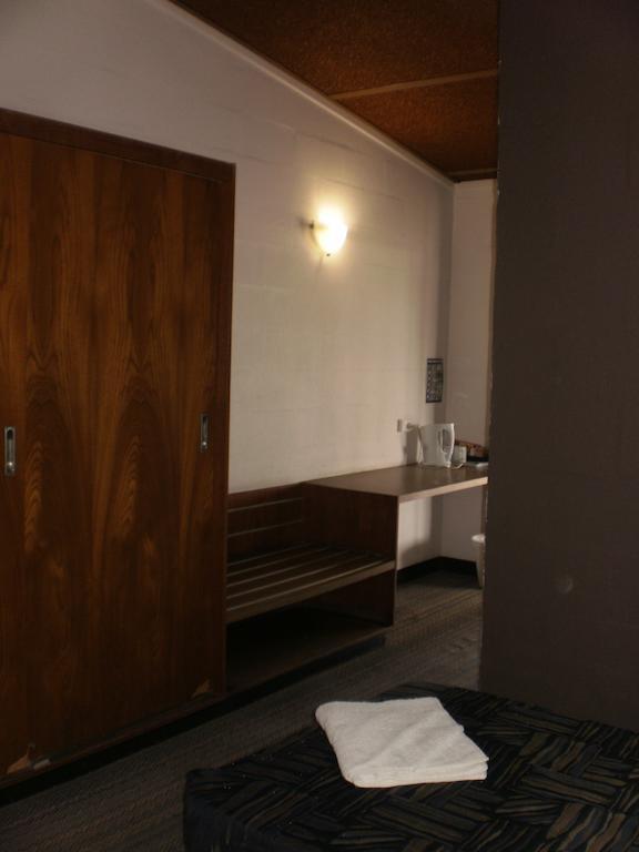 Blackwater Hotel Motel Стая снимка