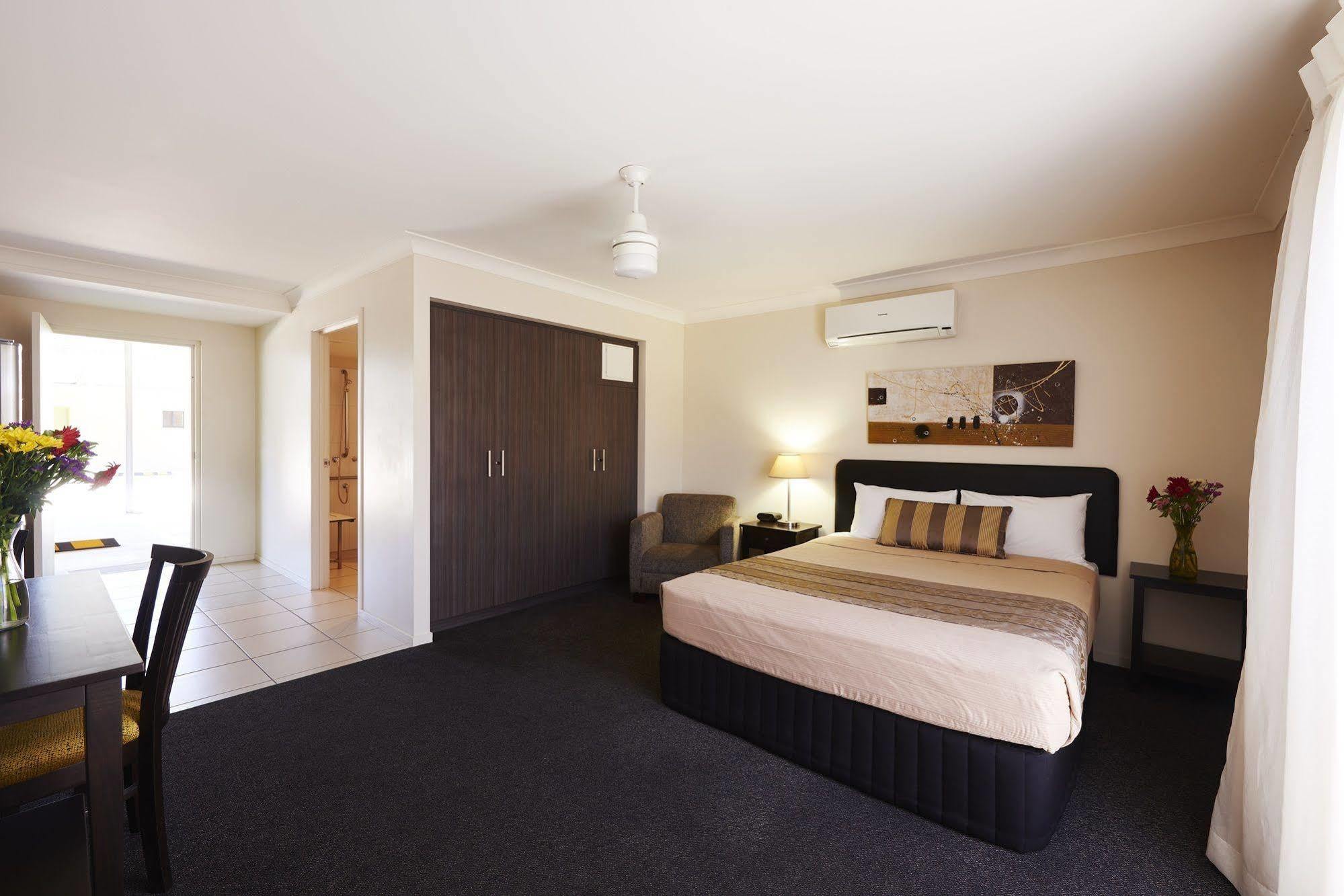 Blackwater Hotel Motel Екстериор снимка