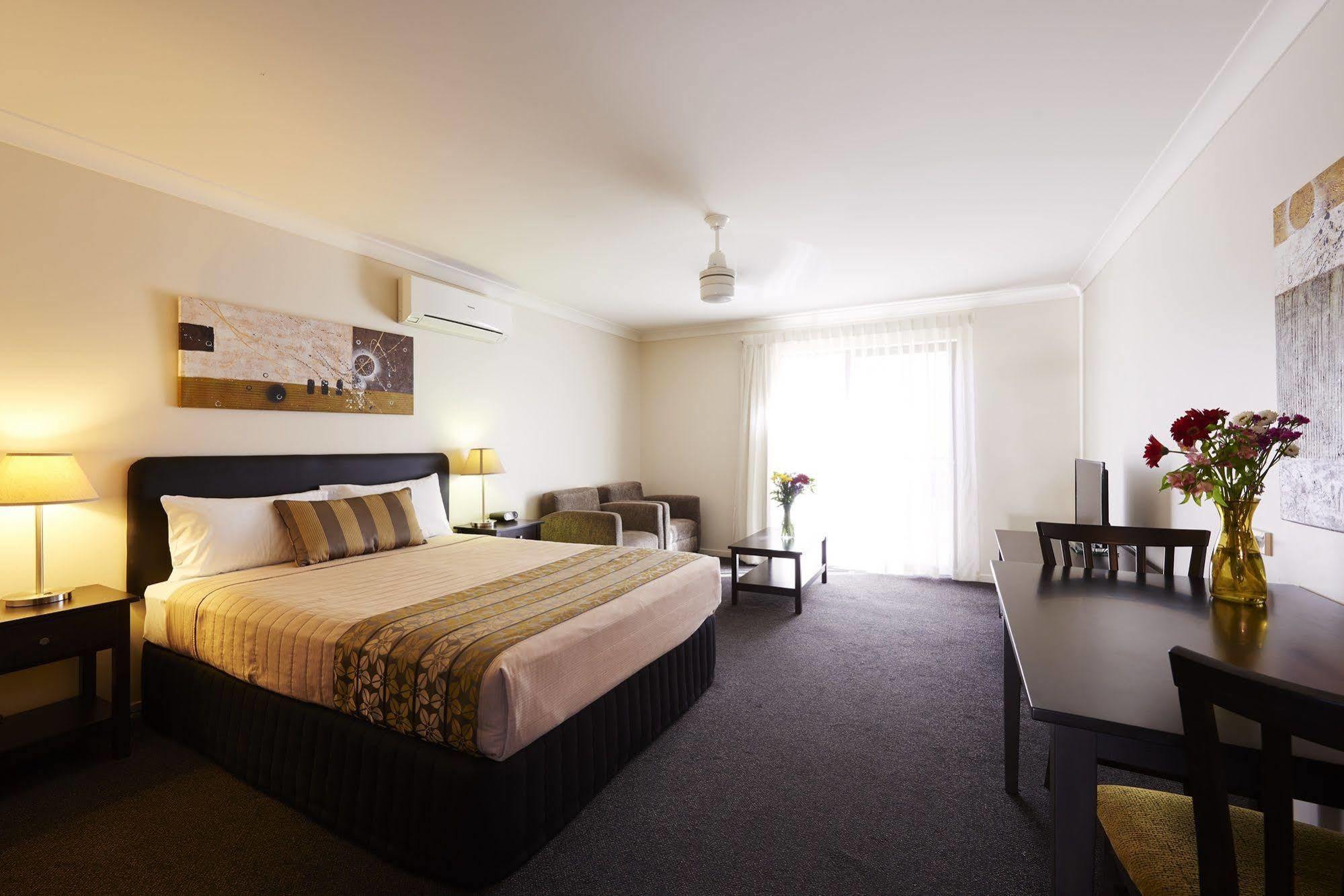 Blackwater Hotel Motel Екстериор снимка